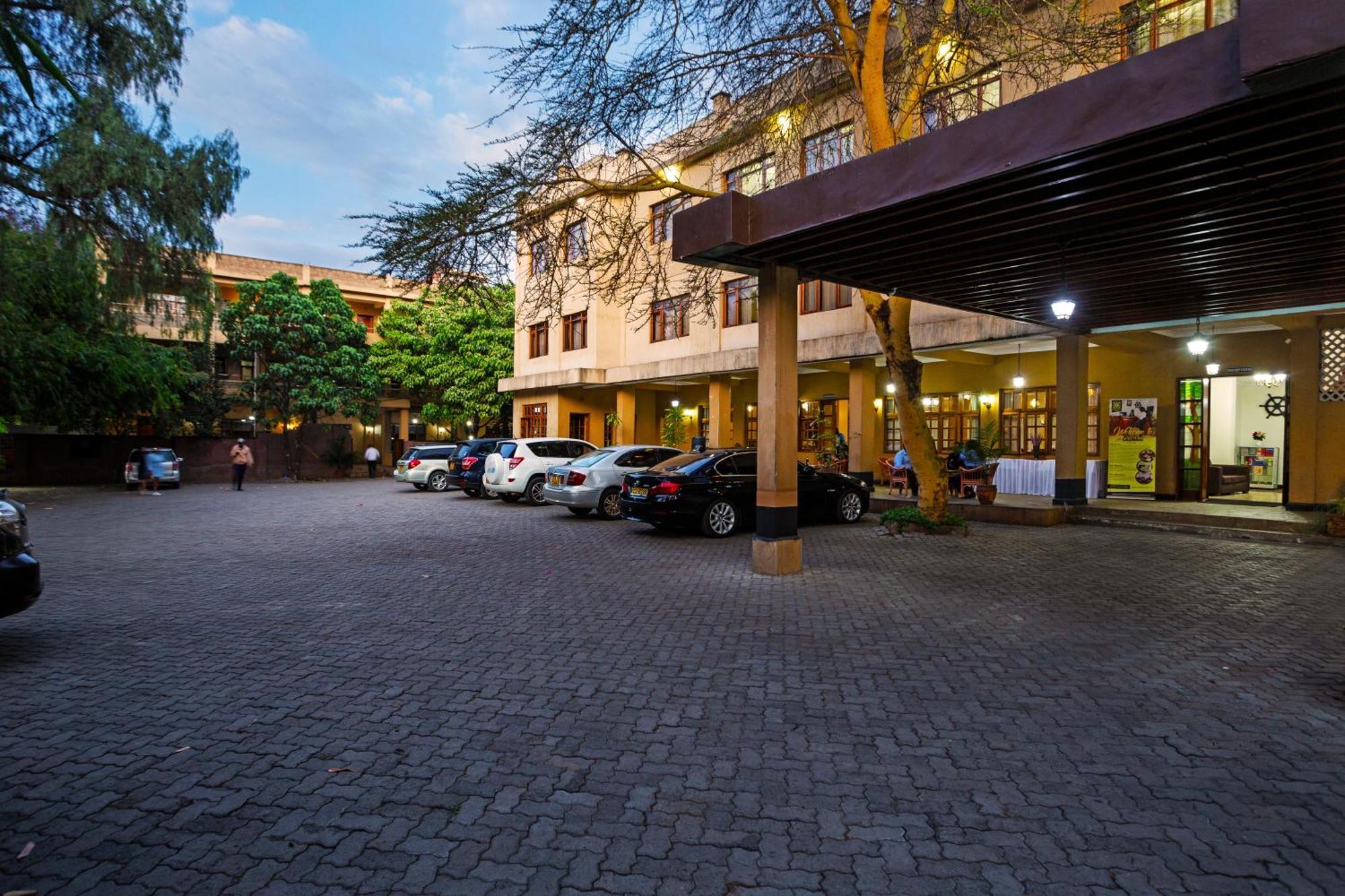 Chambai Hotel Naivasha Esterno foto