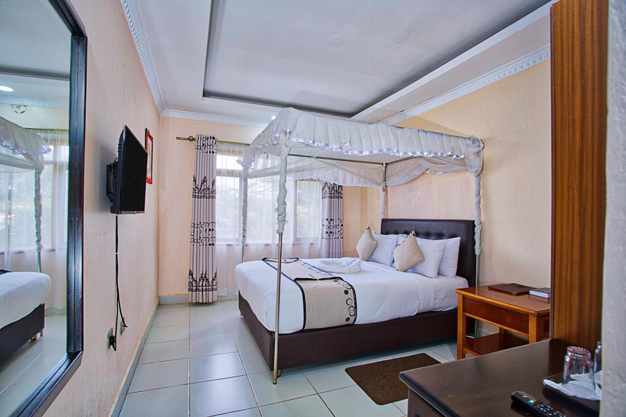 Chambai Hotel Naivasha Esterno foto