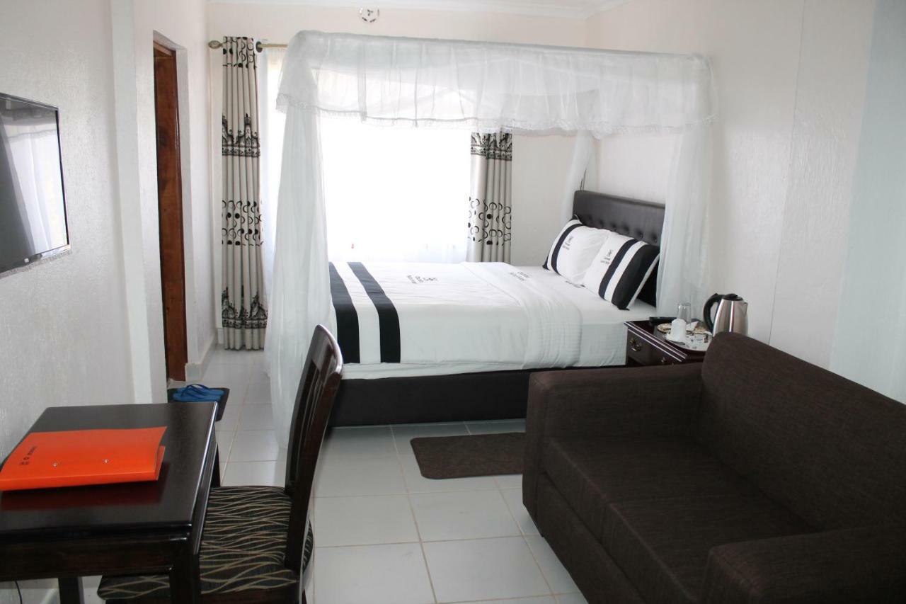 Chambai Hotel Naivasha Esterno foto